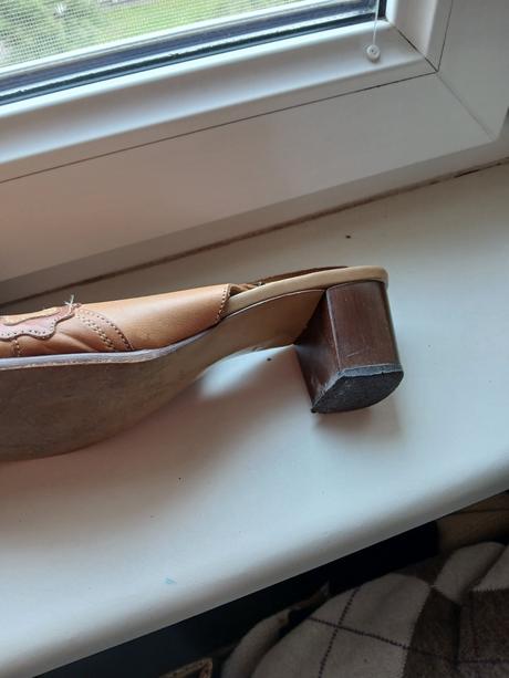 Sandále  kožené  veľ. 39, 39