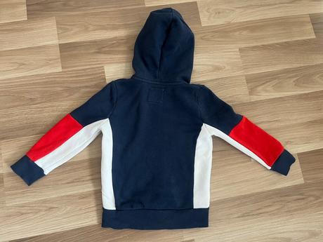 Mikina s kapucnou, c&a,122