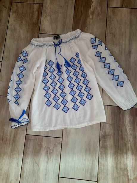 Vysivana bluzka, m