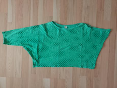 Balík dámskeho oblečenia v. m - 11 oblečení, m
