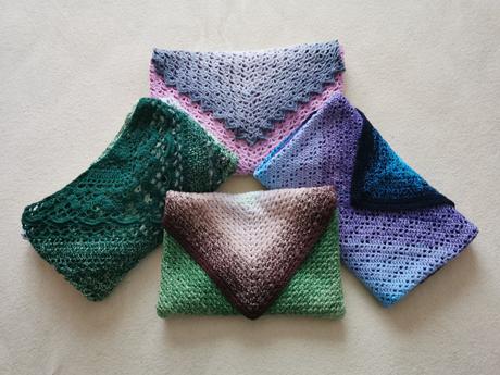 Šatka háčkovaná,