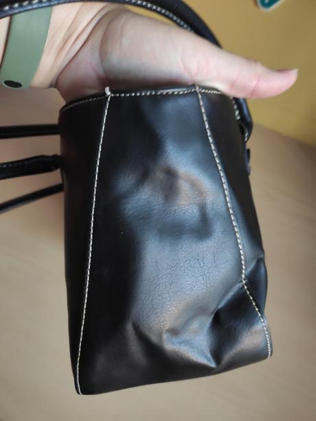 Kabelka esprit, esprit