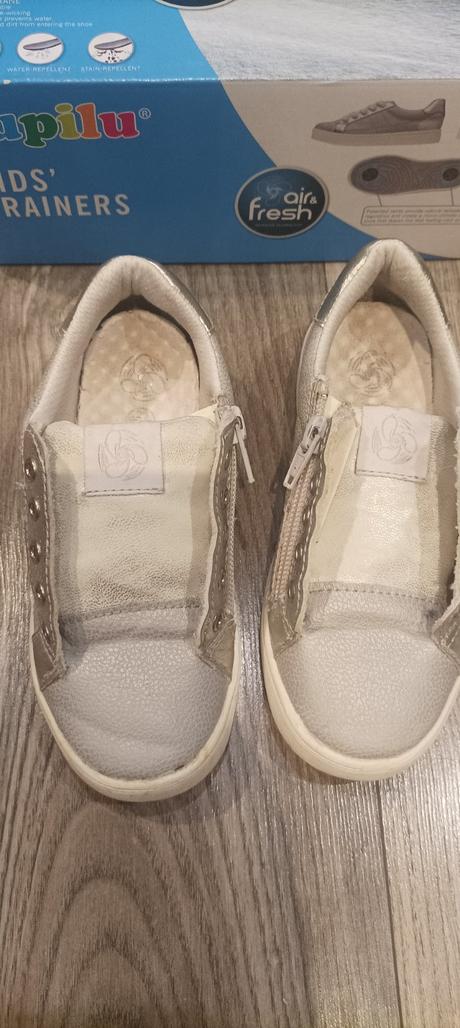 Tenisky 28, lupilu,28