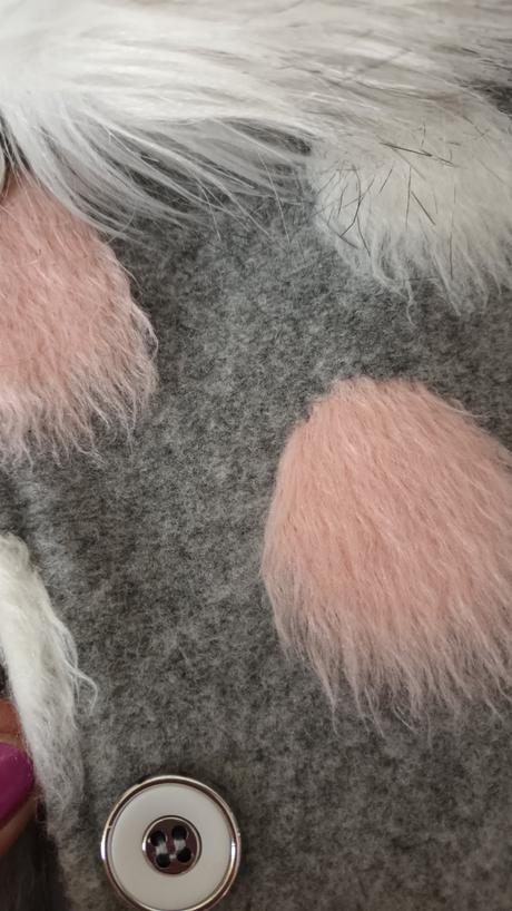 Nádherný luxusný kabátik s kožušinkou, 92