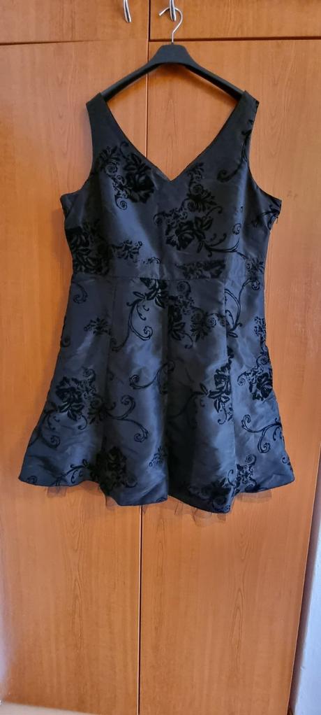 Dámske spoločenské šaty, veľ.48-50, 48