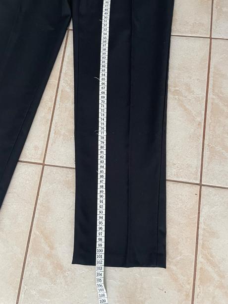 Slavnostne nohanice, 170