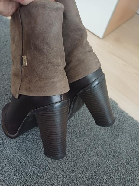 Kvalitne kozene kotnikove cizmicky, 39