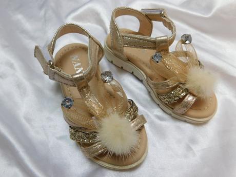 Krásne sandalky pre malinke princeznicky, 22