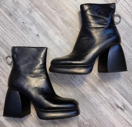 Krásne topánky na platforme č.38 nové, 38