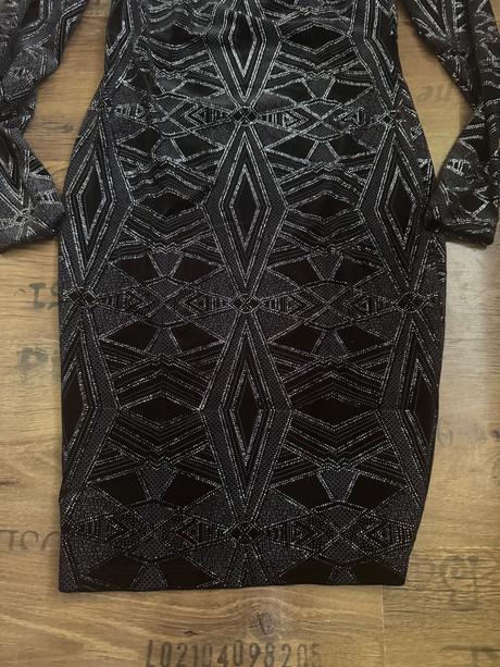 Trblietavé elastické šaty, orsay,s