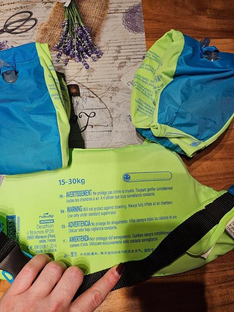 Vesta a rukavniky na plavanie 3v1, 