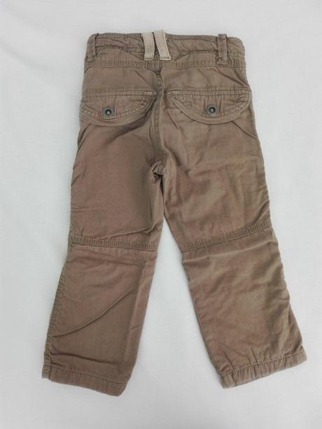 Podšité nohavice, 92