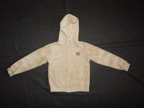 Chlpatá mikina, 122