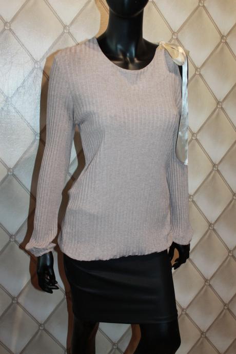 Sveter s mašľou, s