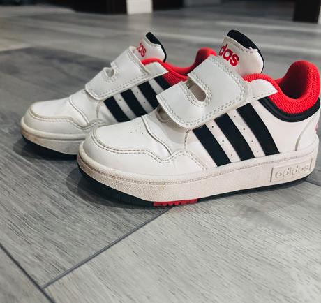 Predám detské chlapčenské botasky vel.26, adidas,26