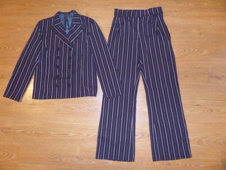 Pásikavý kostým, 38 / m