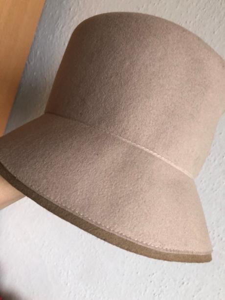 Klobuk s vysačkou, 58