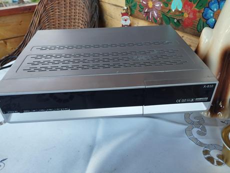 Satelitný prijímač openbox x-810, 