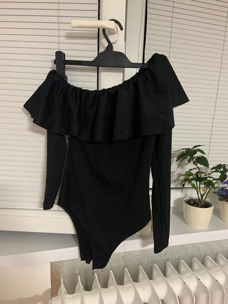 Blúzka / top s volanom, xs