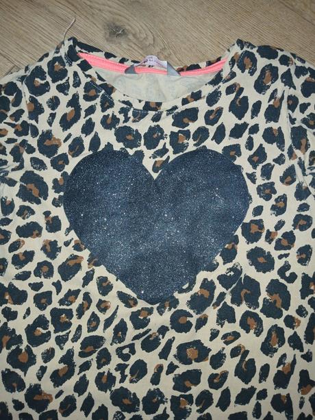 Nádherné predĺžené tričko super noseny stav, lindex,92