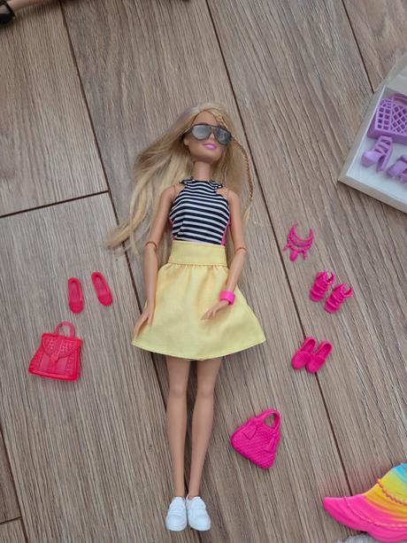 Barbie mattel,
