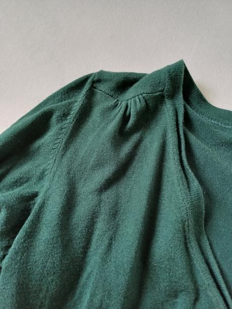 Zelený sveter, next,s