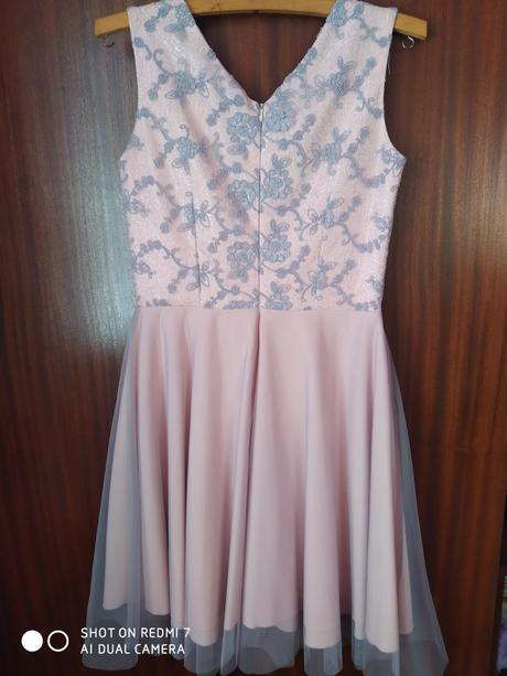 Príležitostné šatky, 38