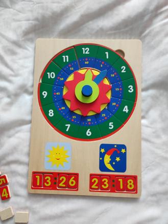 Drevené puzzle hodiny, 