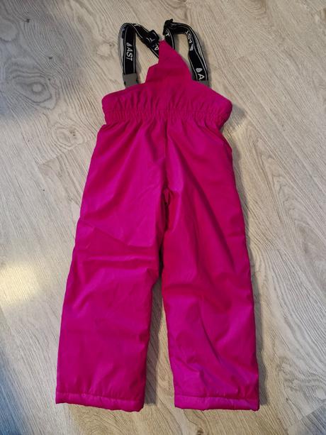 Nohavice do snehu, 98