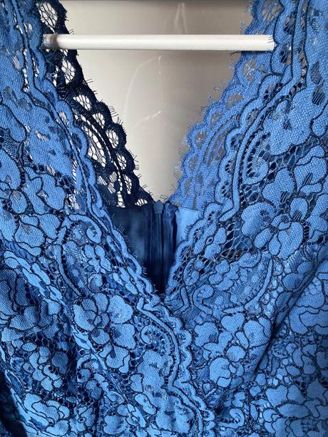 Nadherne čipkovane saty vel. 38, esprit,38