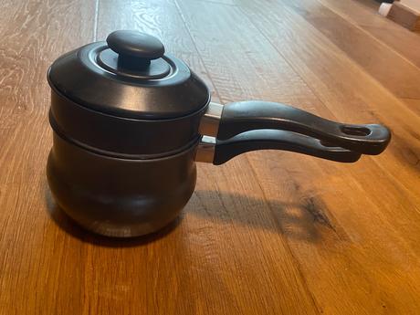 Aramco alpine cuisine - hrniec na čokoládu,