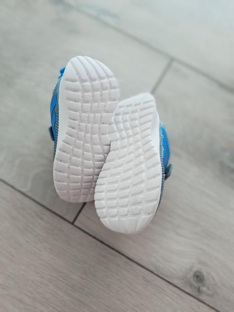 Adidas tenisky, adidas,21