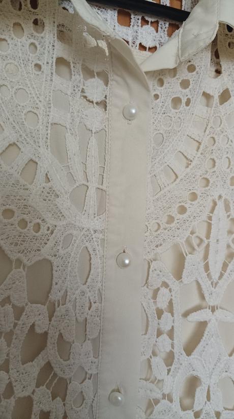 Krásne čipkované šaty, m