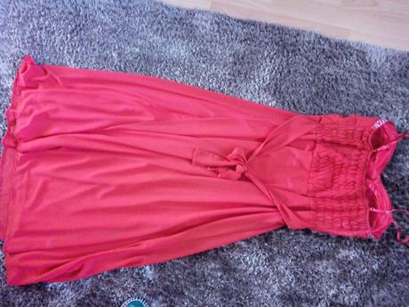 Spoločenské šaty, 42