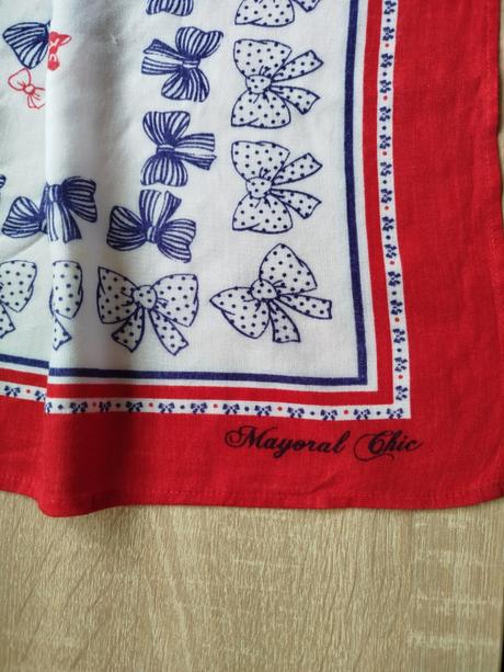 Pekna šatka, mayoral,122