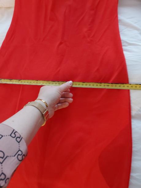 Damske puzdrove saty, 40