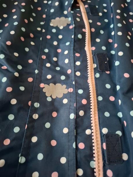 Nepremokavá bunda ale nie pogumovana, 110