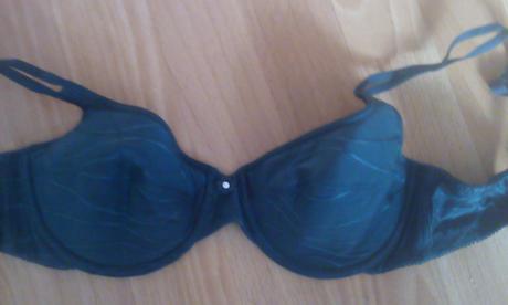 Tmavozelena súprava, 75a