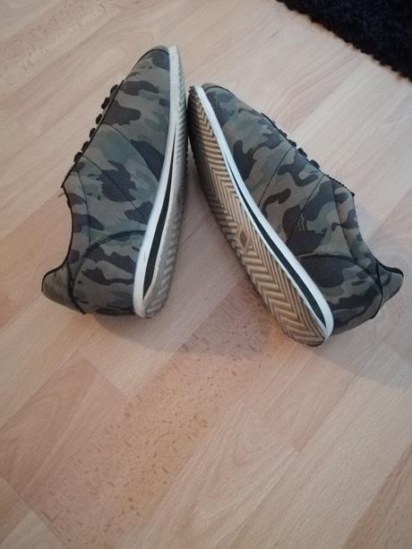 2x obuté bez poskodeni, 38