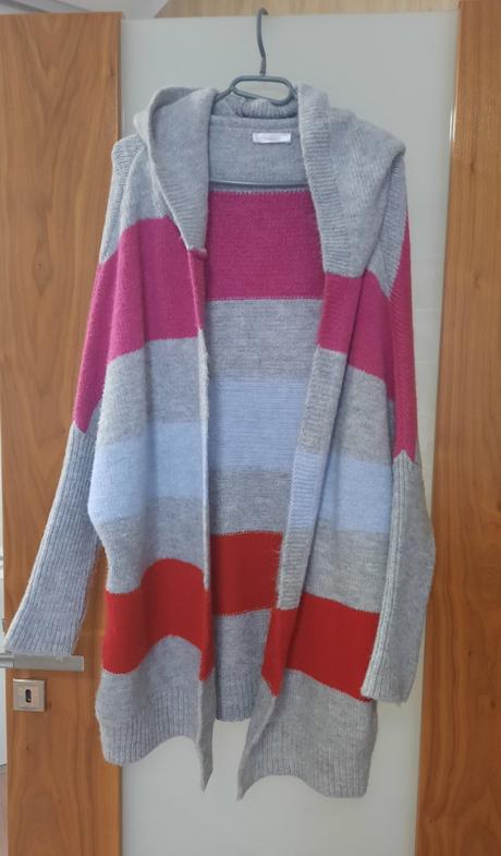 Sveter/kardigan, 