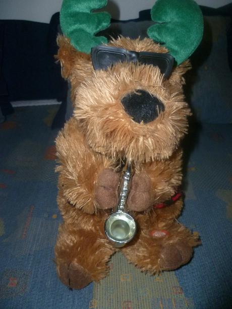 Plyšový sobík s melodiou,