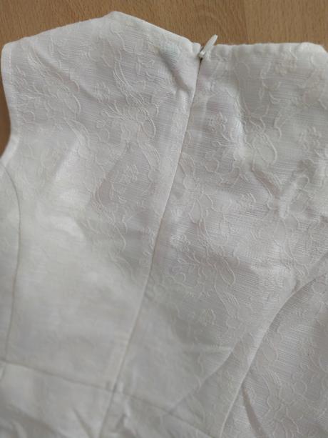 Krásne šaty, benetton,134