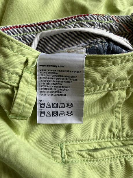 Šortky, tommy hilfiger,38