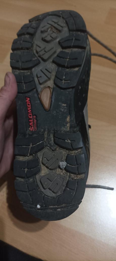 Turistické salimony, salomon,37