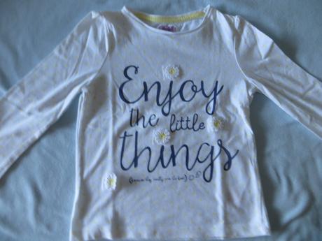 Biele tričko s dlhým rukávom a s kvetmi, f&f,104