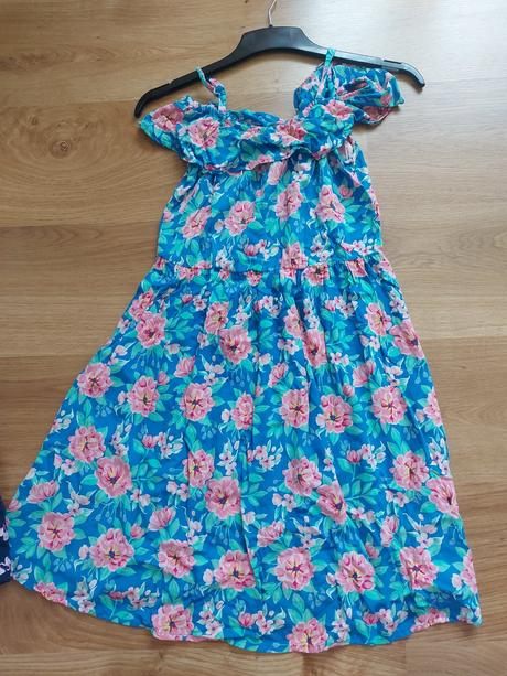 2x letné šaty, 146