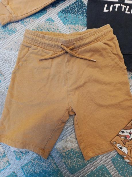 Mikina + kraťasy + tričko, 122–134