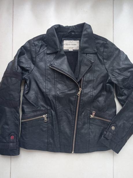 Bundicka, river island,146