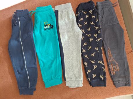 Chlapčenské tepláky 4 + 2 ks, h&m,104