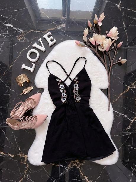 Romantické šaty s výšivkou, gate,m